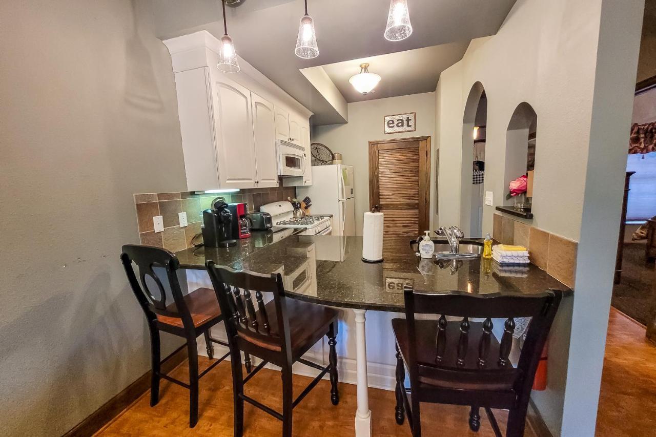River Place 527