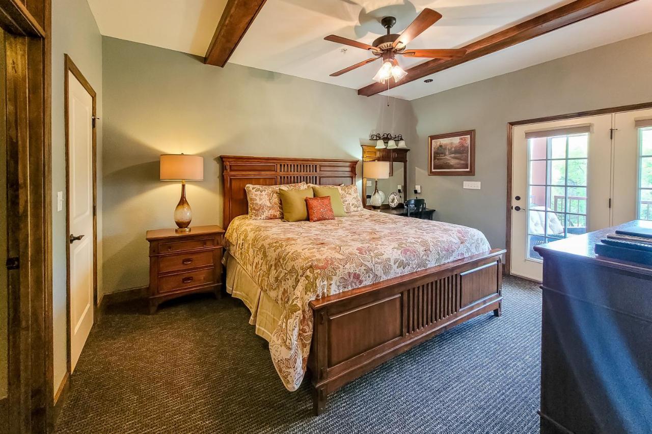 River Place 527 *