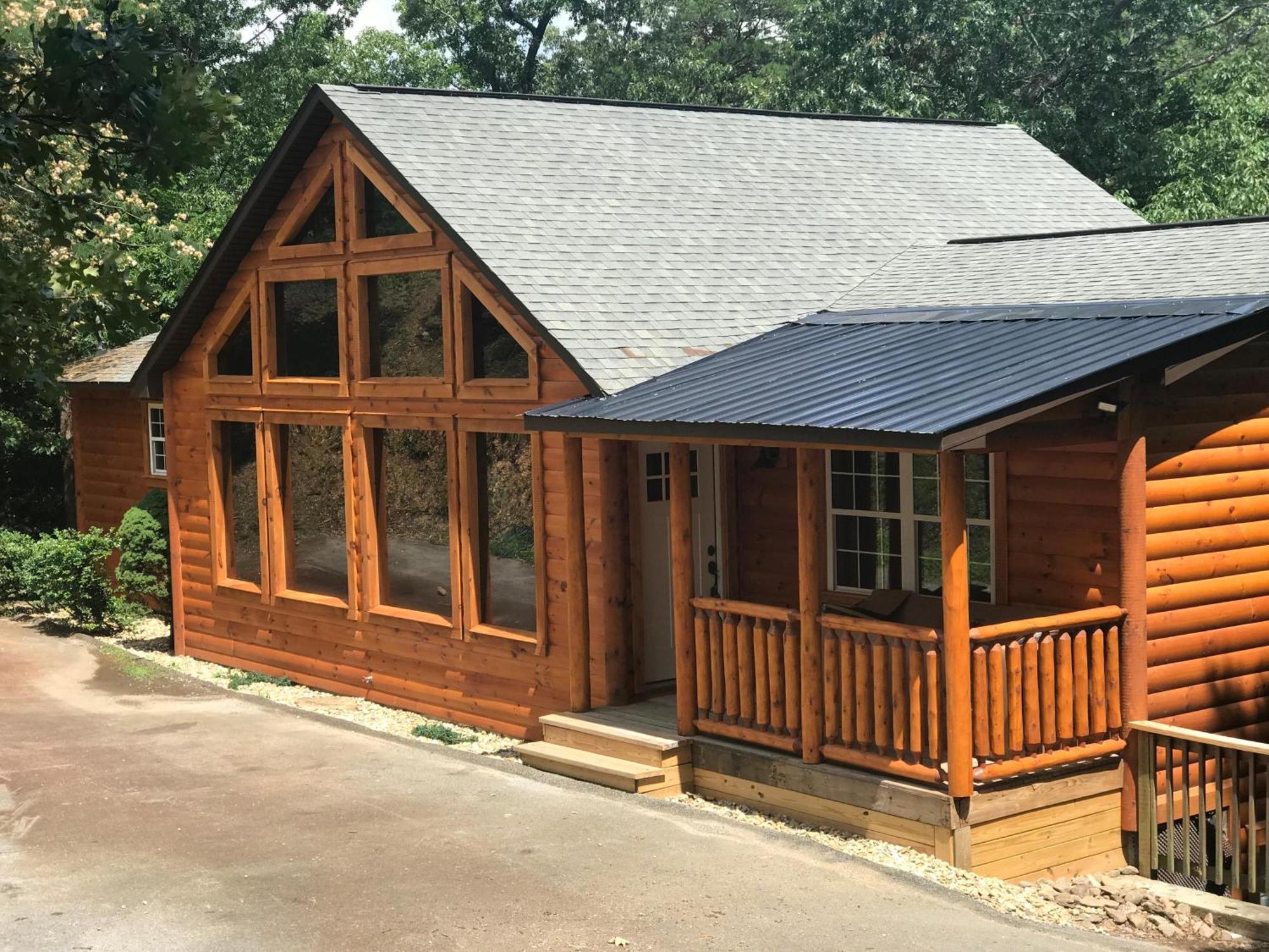Holiday home Black Bear Cinema #4819 Pigeon Forge