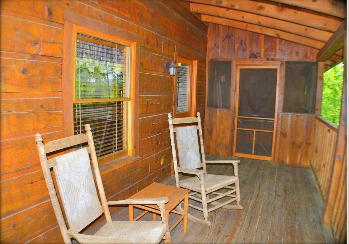 Cabin Fever * Pigeon Forge