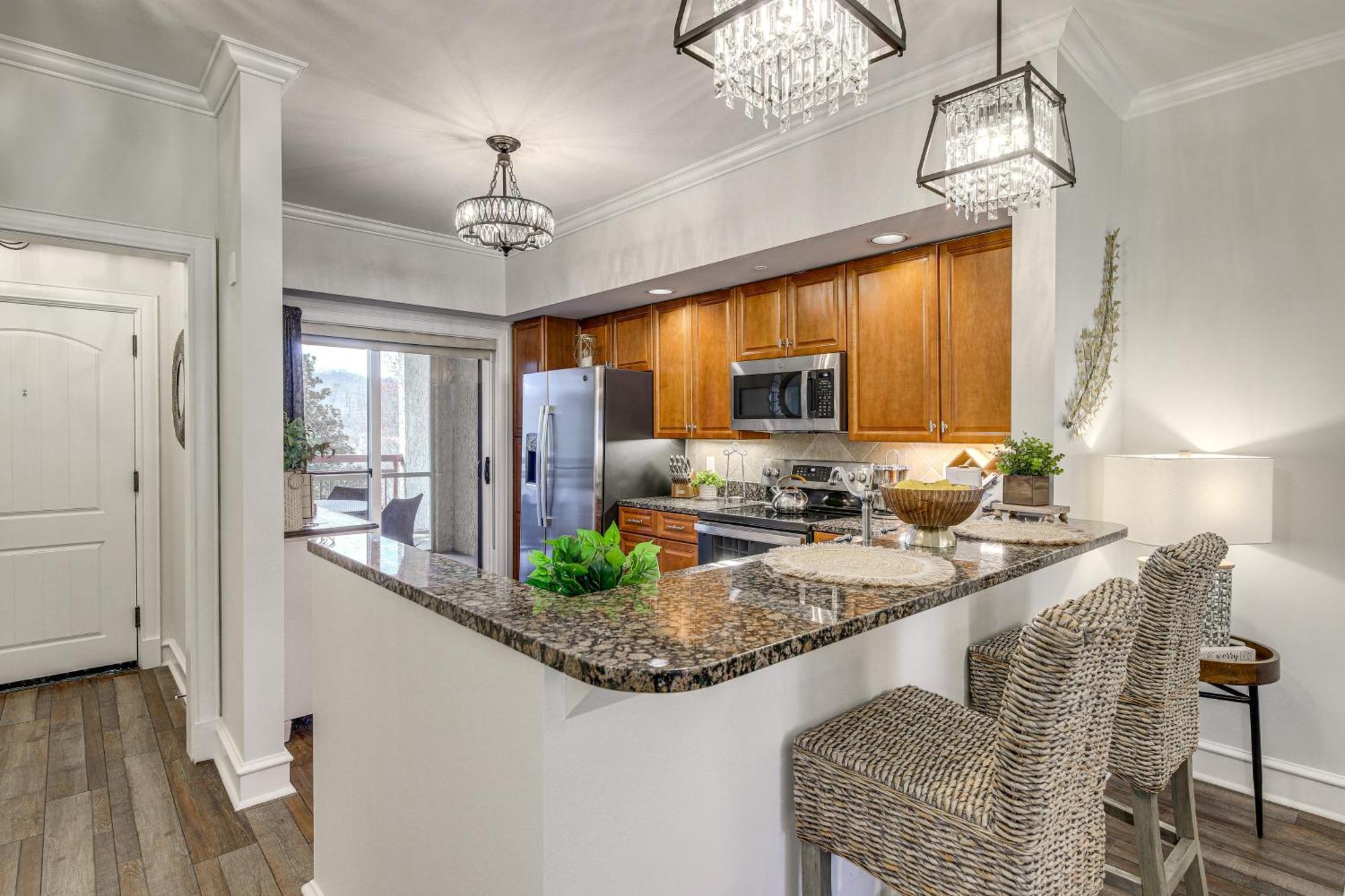 Elegant With Golf Course View! * Pigeon Forge