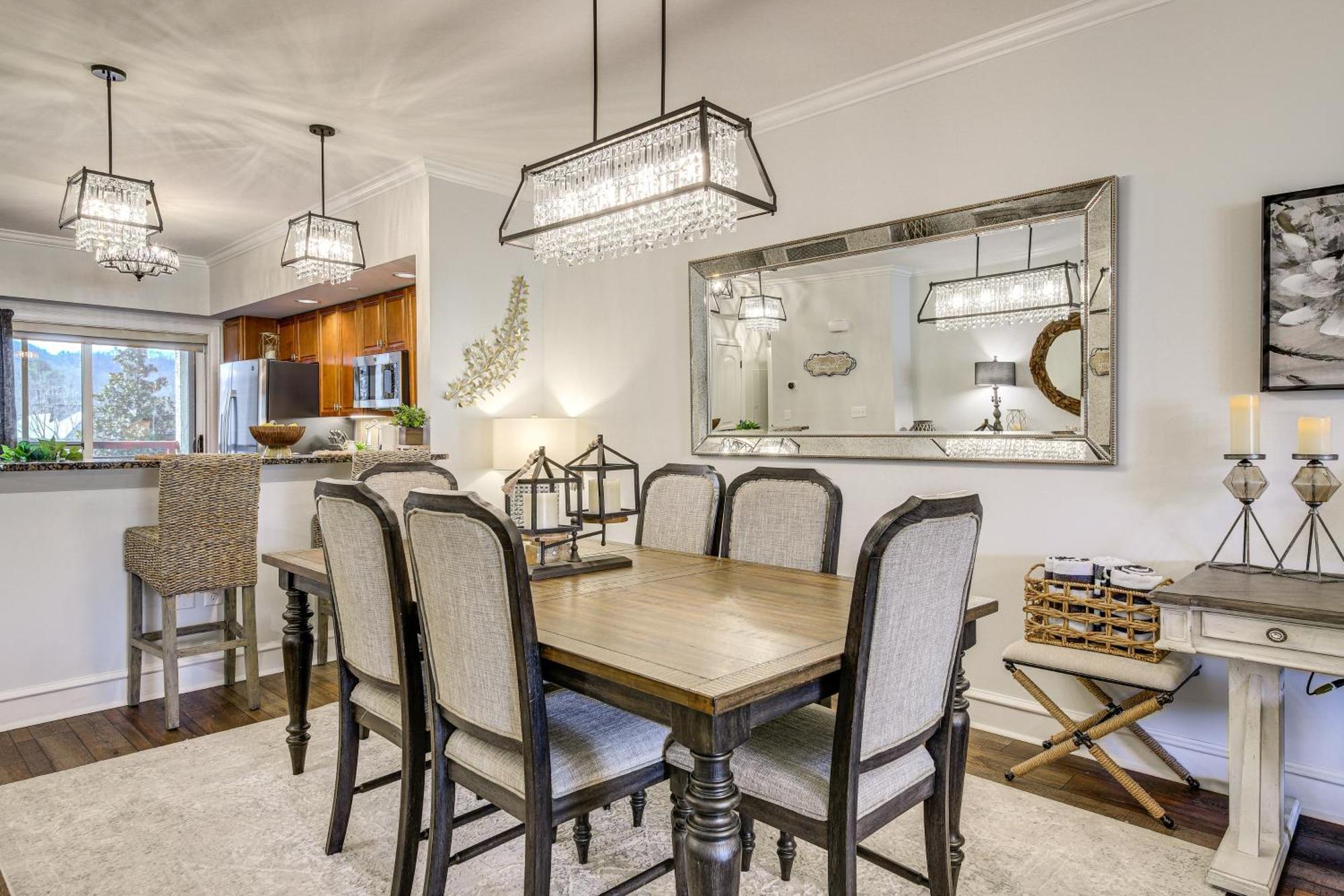Elegant With Golf Course View! *