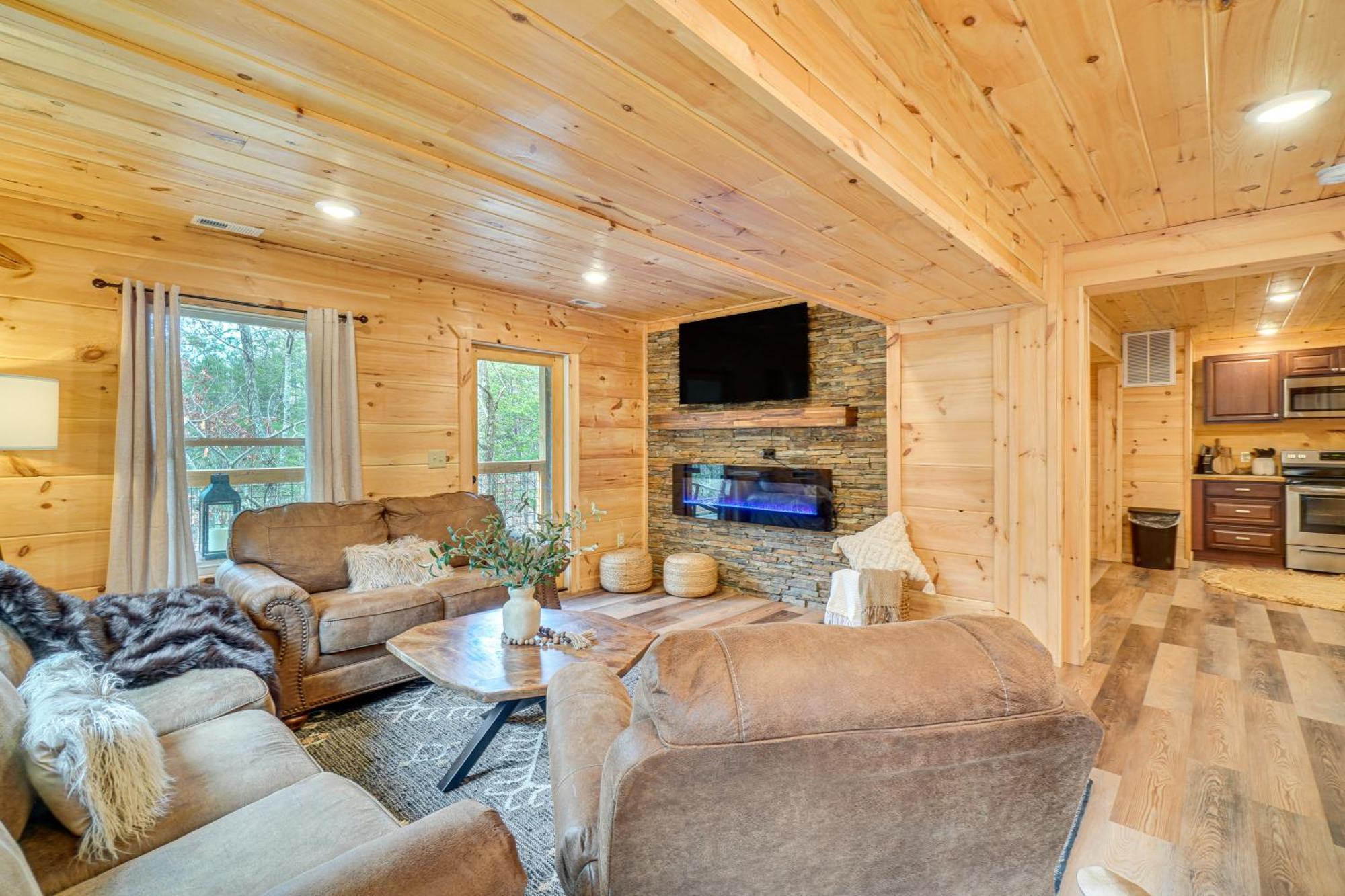 Cozy Sevierville Cabin With Hot Tub And Game Room! * Pigeon Forge