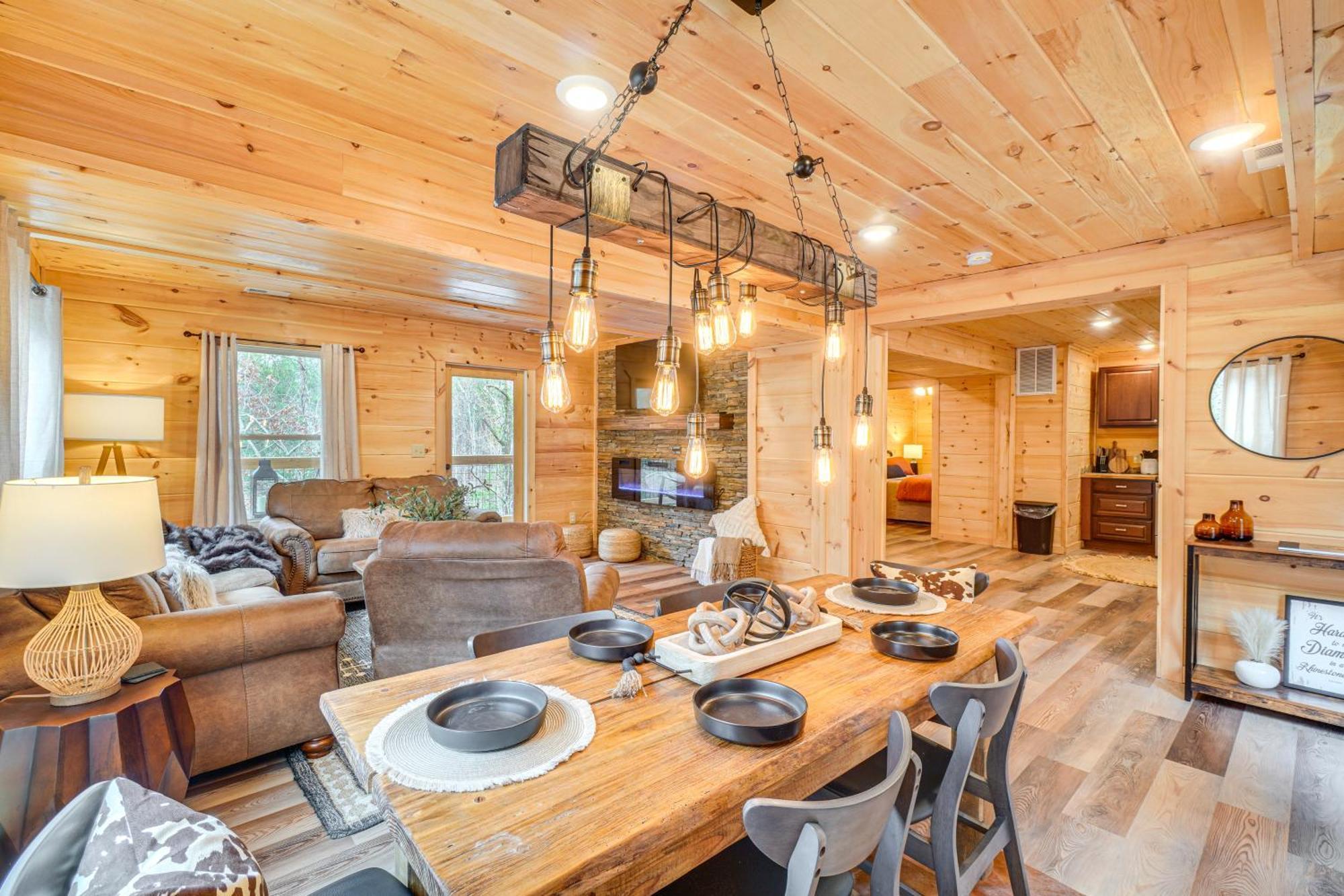 Cozy Sevierville Cabin With Hot Tub And Game Room! * Pigeon Forge