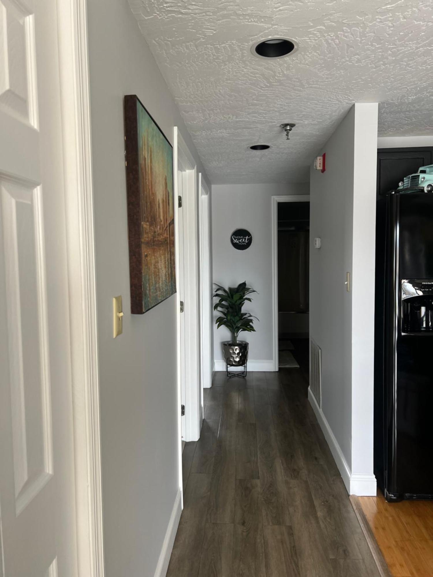 River Place #611 3bd *