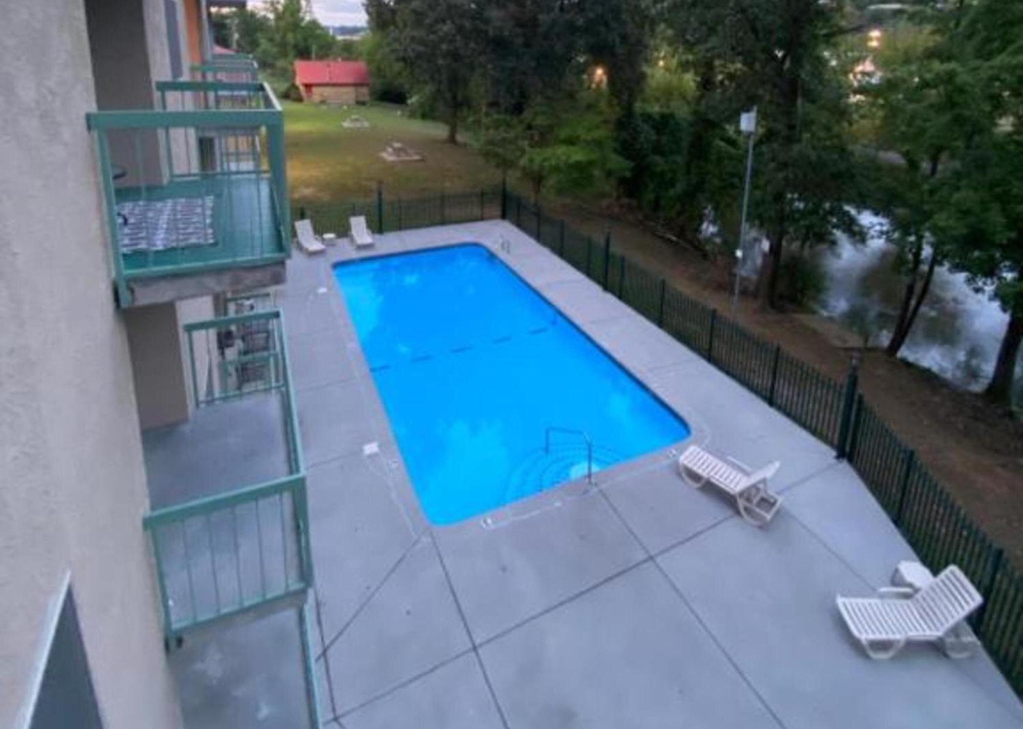 River View W Pool. Close To Many Attractions * Pigeon Forge