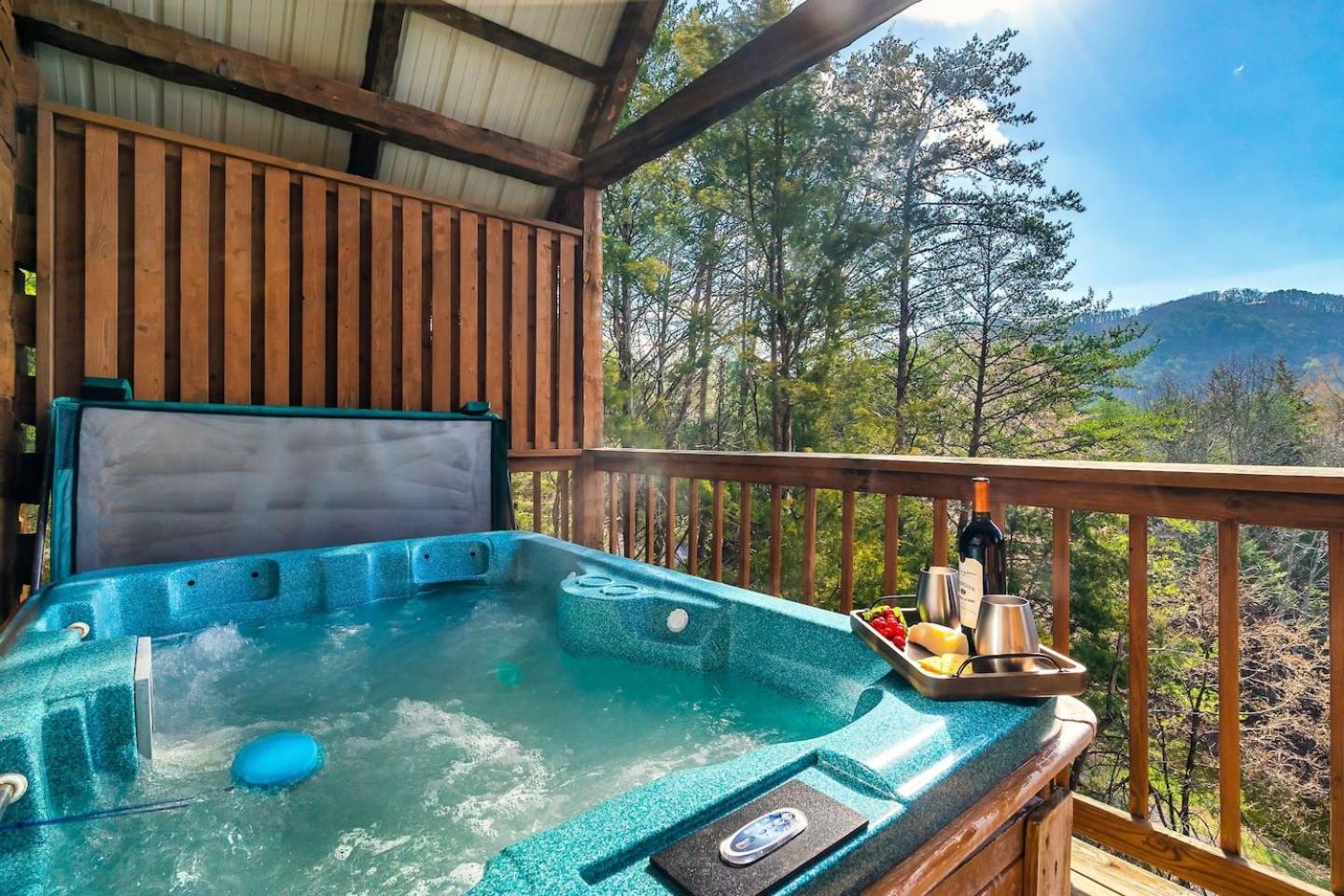Holiday home Views 1br15bath Pet-friendly With Hot Tub & Bbq *