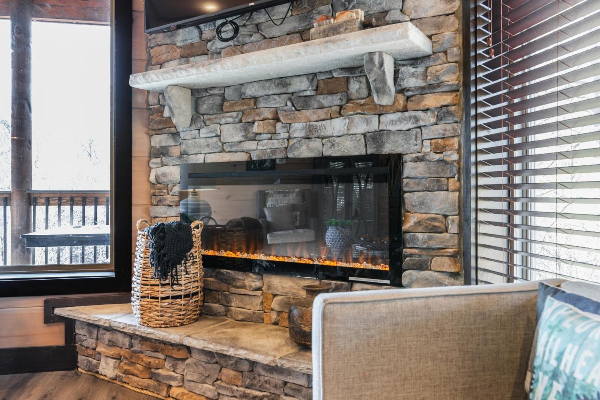 Elk Pass By Avantstay Luxurious Mountain Estate Holiday home *