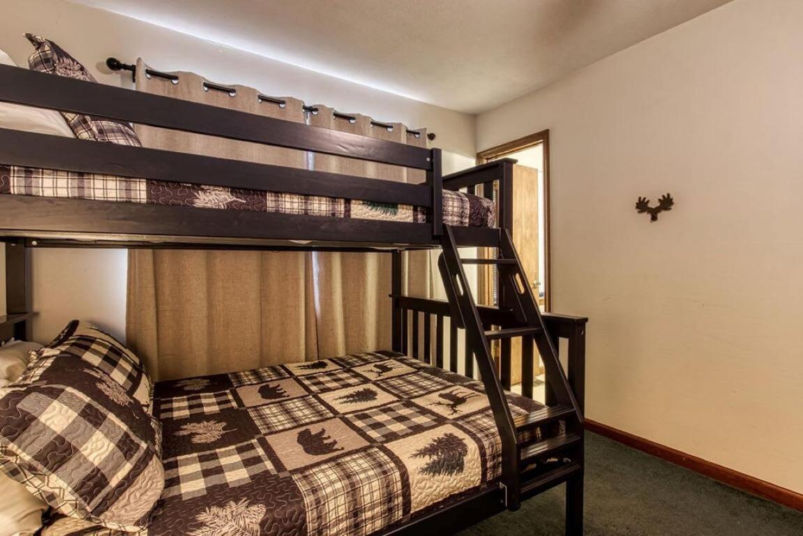 Pinecrest Townhomes-1king 2bunk Unit Pigeon Forge