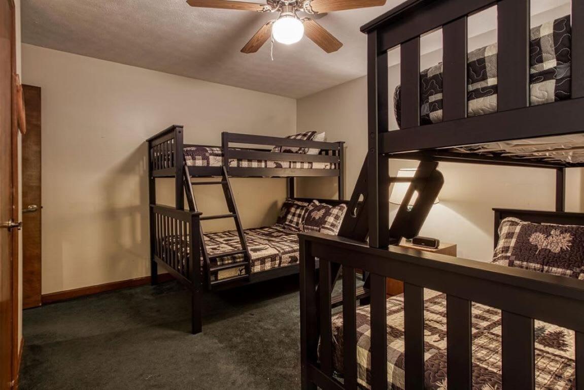 Pinecrest Townhomes-1king 2bunk Unit * Pigeon Forge