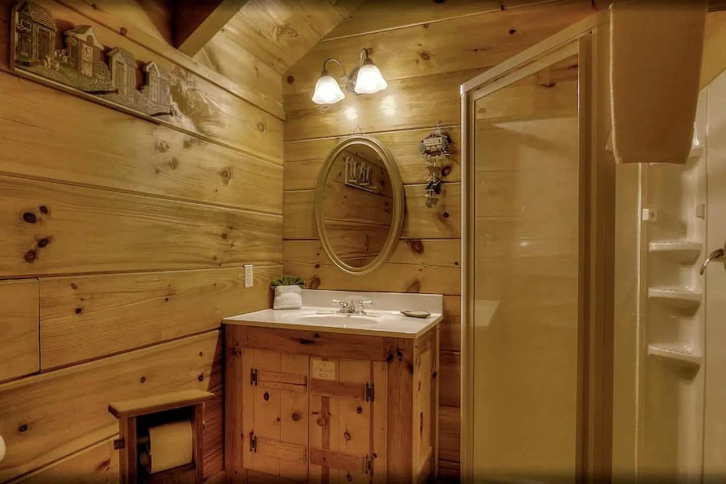 Holiday home Cozy Loft Firepit, Jacuzzi Near