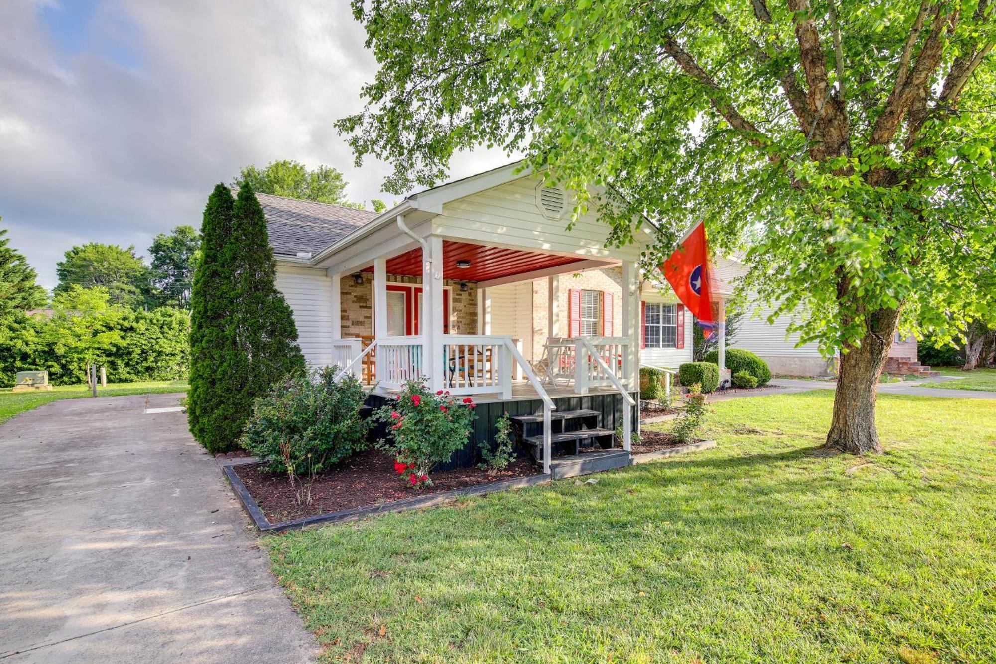 Cozy Near Attractions Holiday home