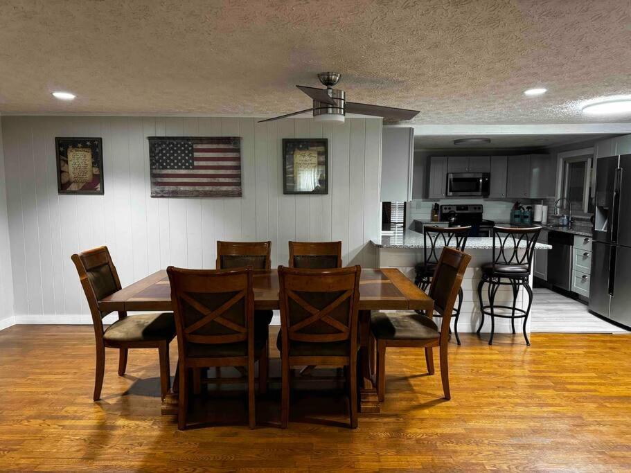 Large - Walking Distance To Parkway * Pigeon Forge