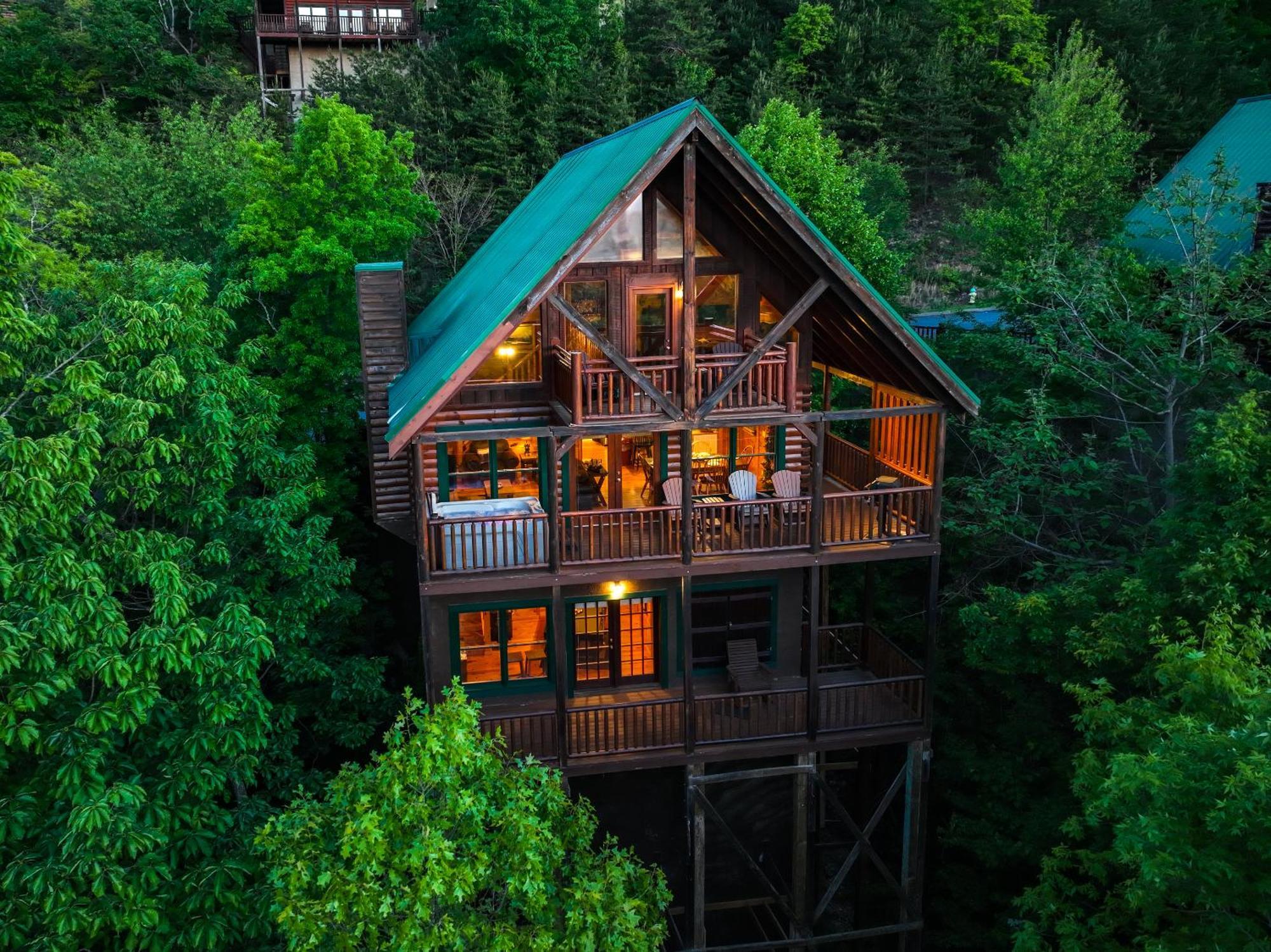 Afternoon Deelight * Pigeon Forge