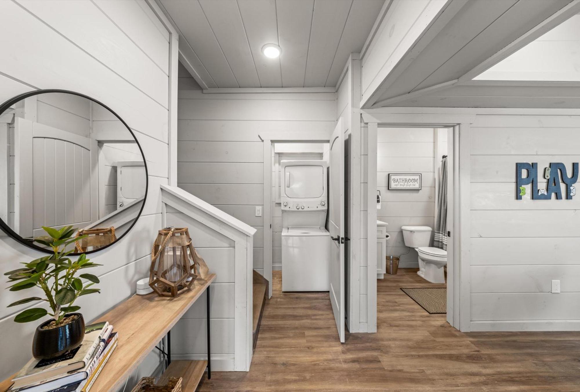 New - Heated Indoor Pool, Jacuzzi, Gameroom Holiday home Pigeon Forge