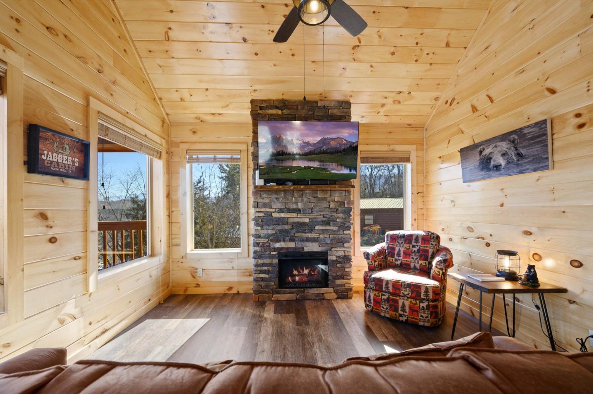 Jagger's Sunrise Splash Holiday home Pigeon Forge