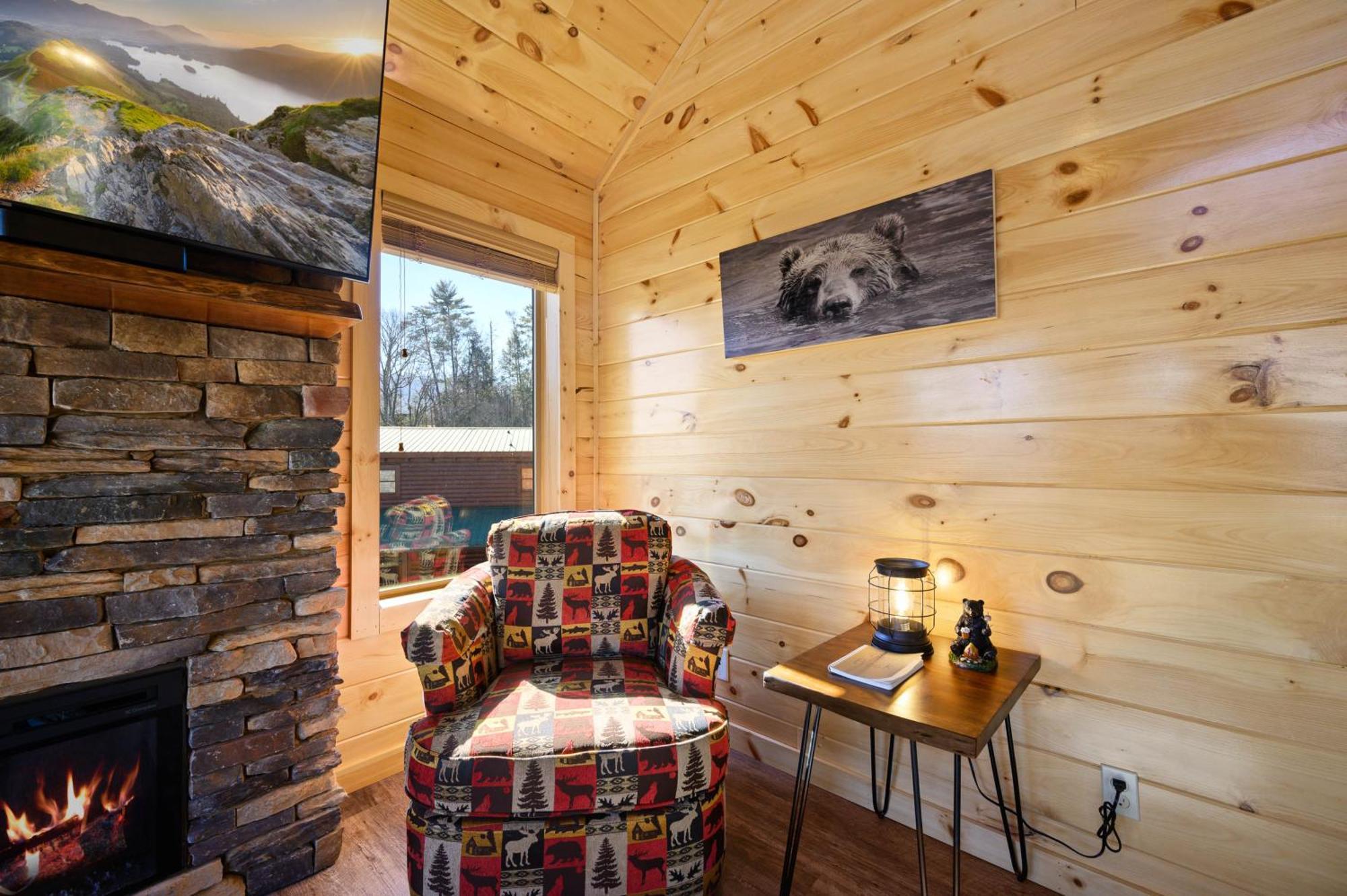 Jagger's Sunrise Splash Holiday home Pigeon Forge