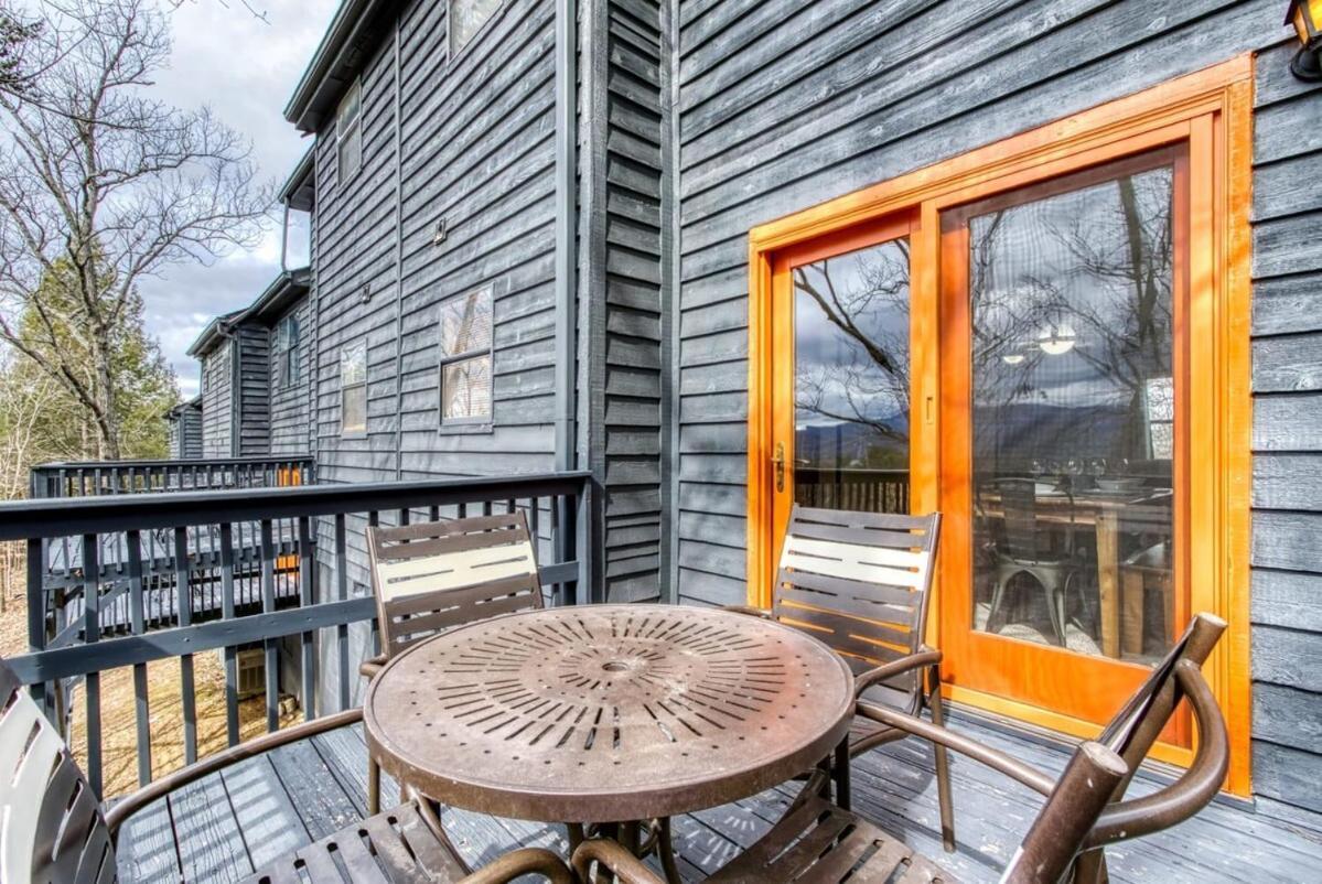 Pinecrest 1k 2q Next To Dollywood Holiday home