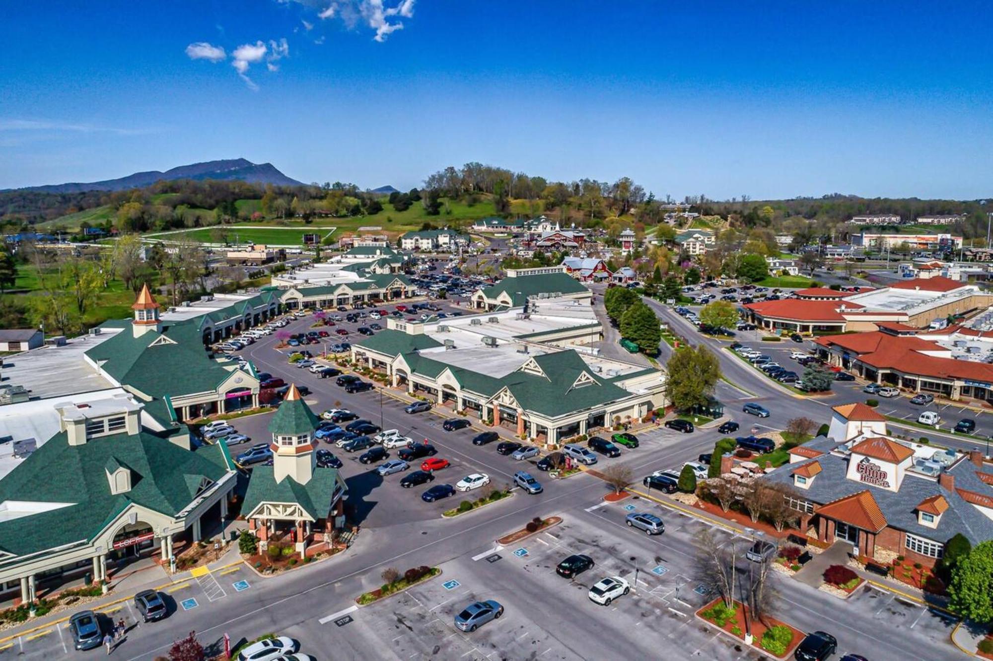 Views 1br15bath Pet-friendly With Hot Tub & Bbq