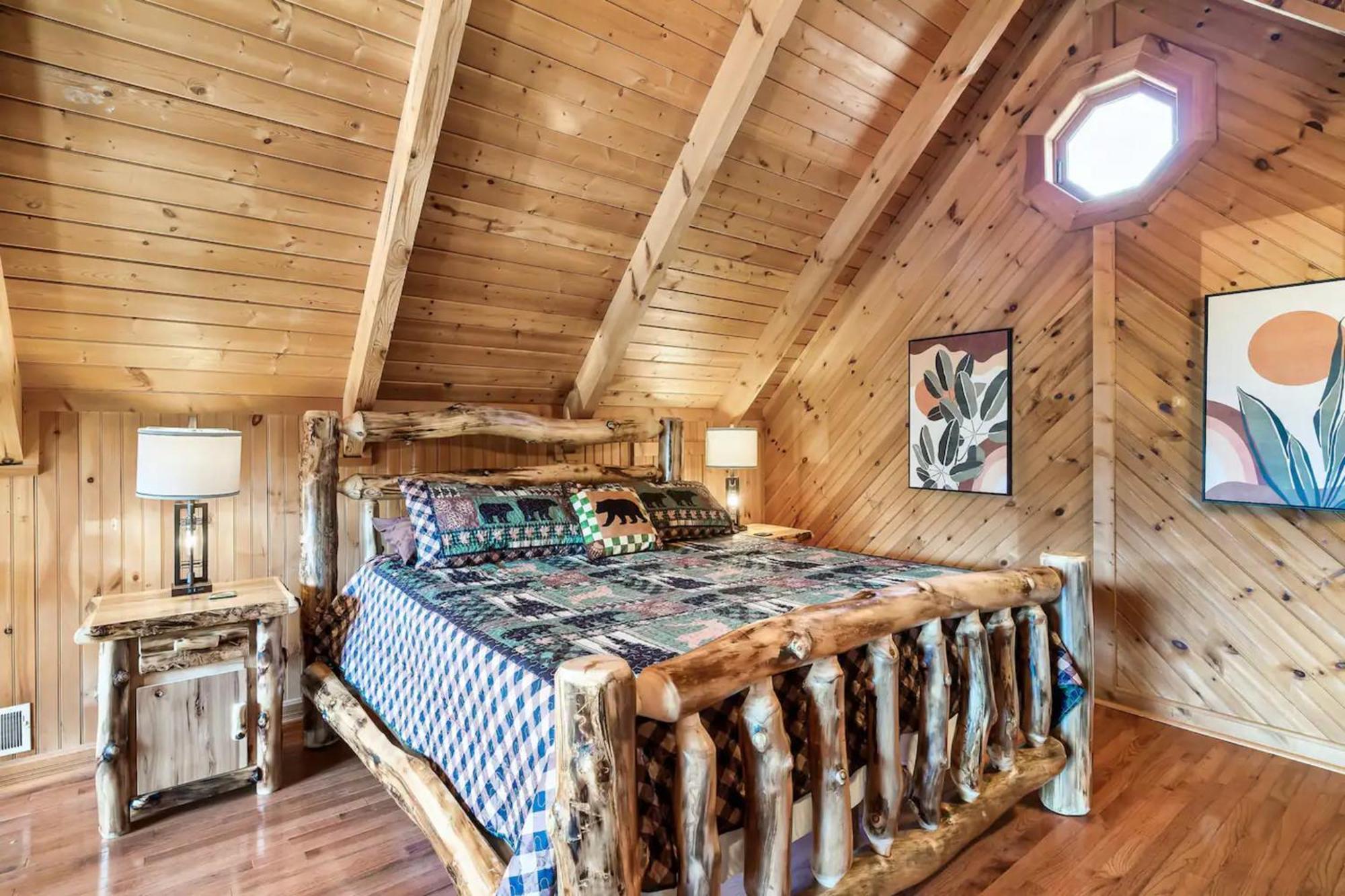 Views 1br15bath Pet-friendly With Hot Tub & Bbq Holiday home Pigeon Forge