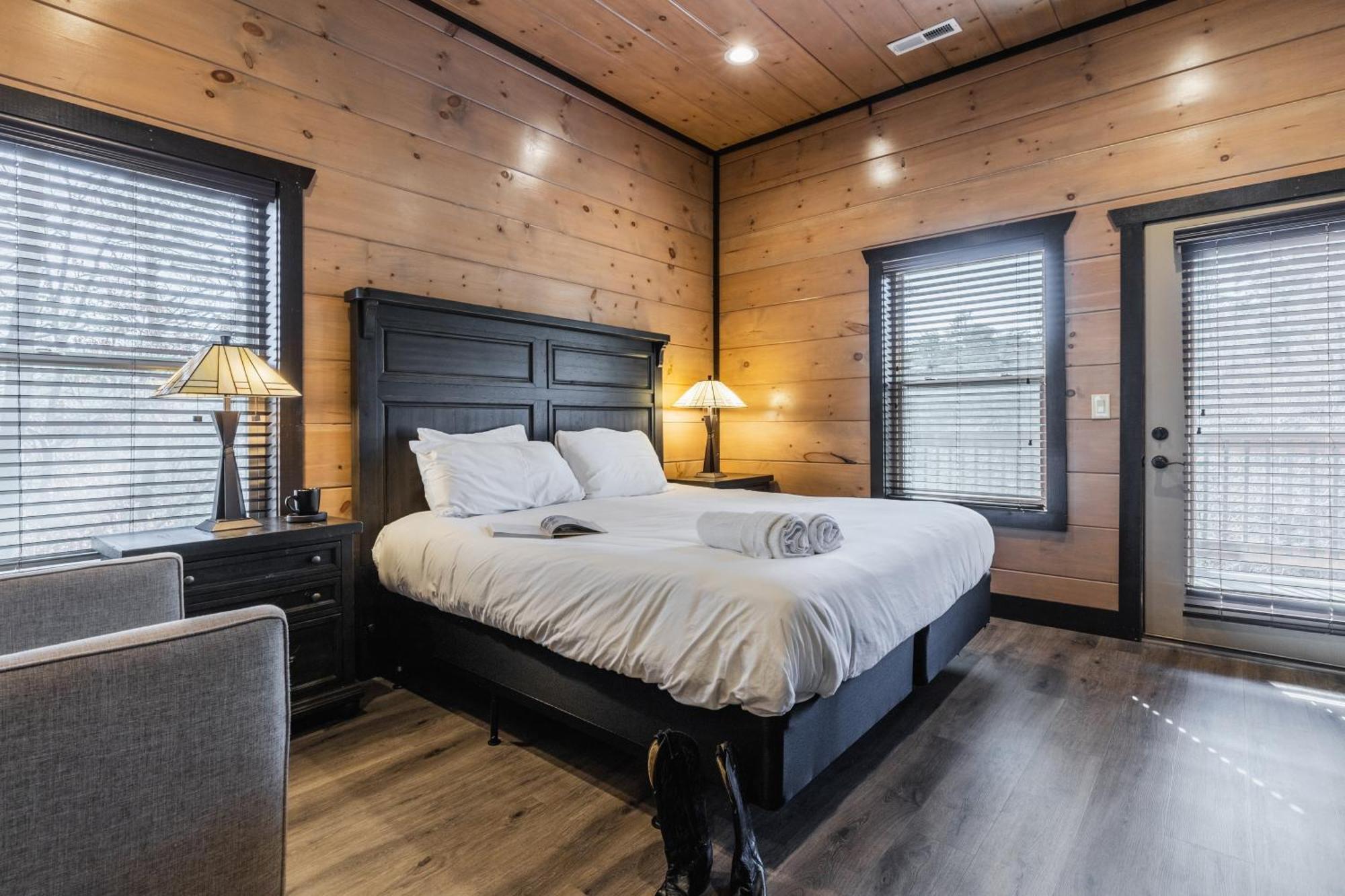 Holiday home Elk Pass By Avantstay Luxurious Mountain Estate Pigeon Forge