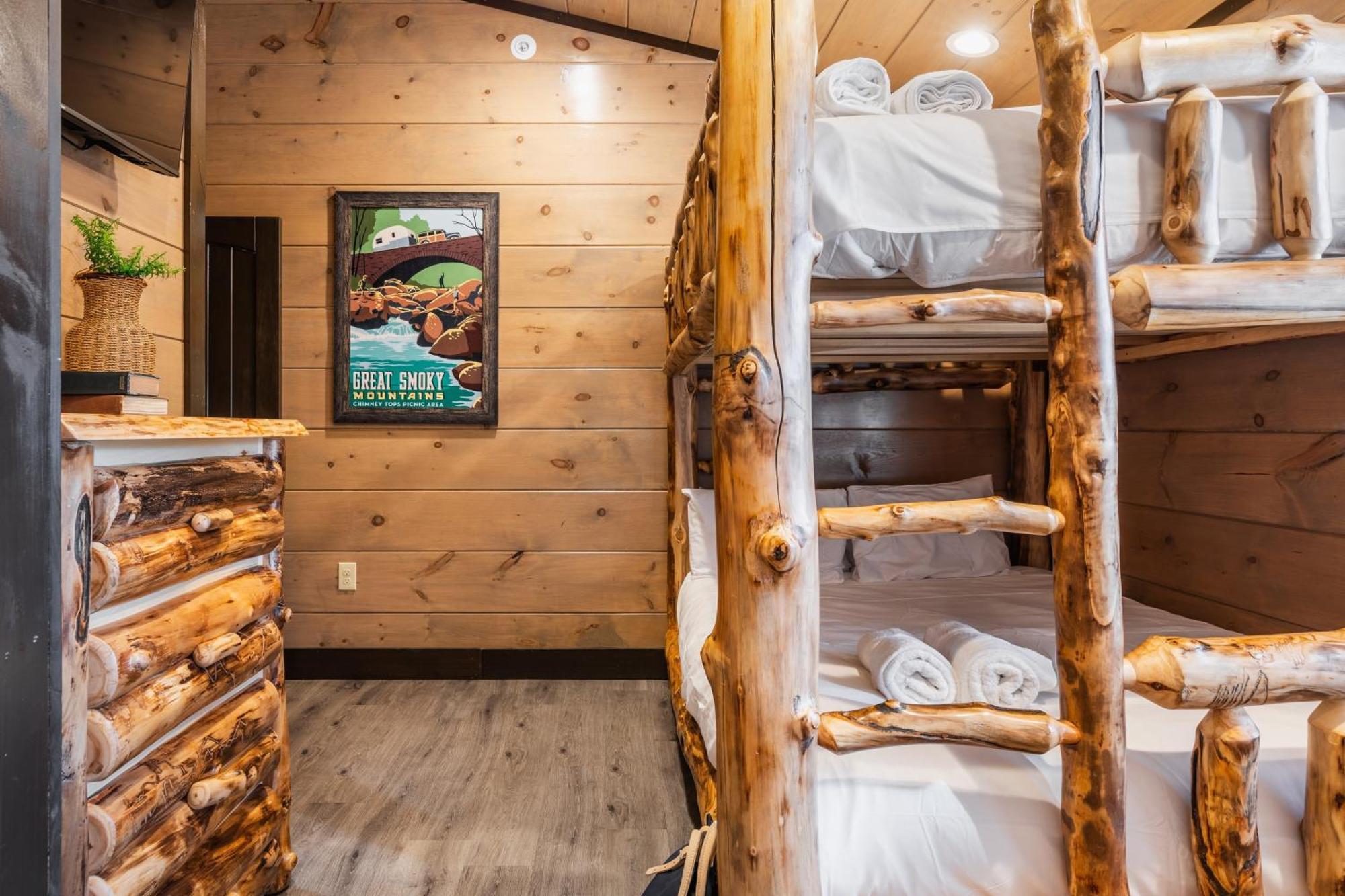 Elk Pass By Avantstay Luxurious Mountain Estate Holiday home Pigeon Forge
