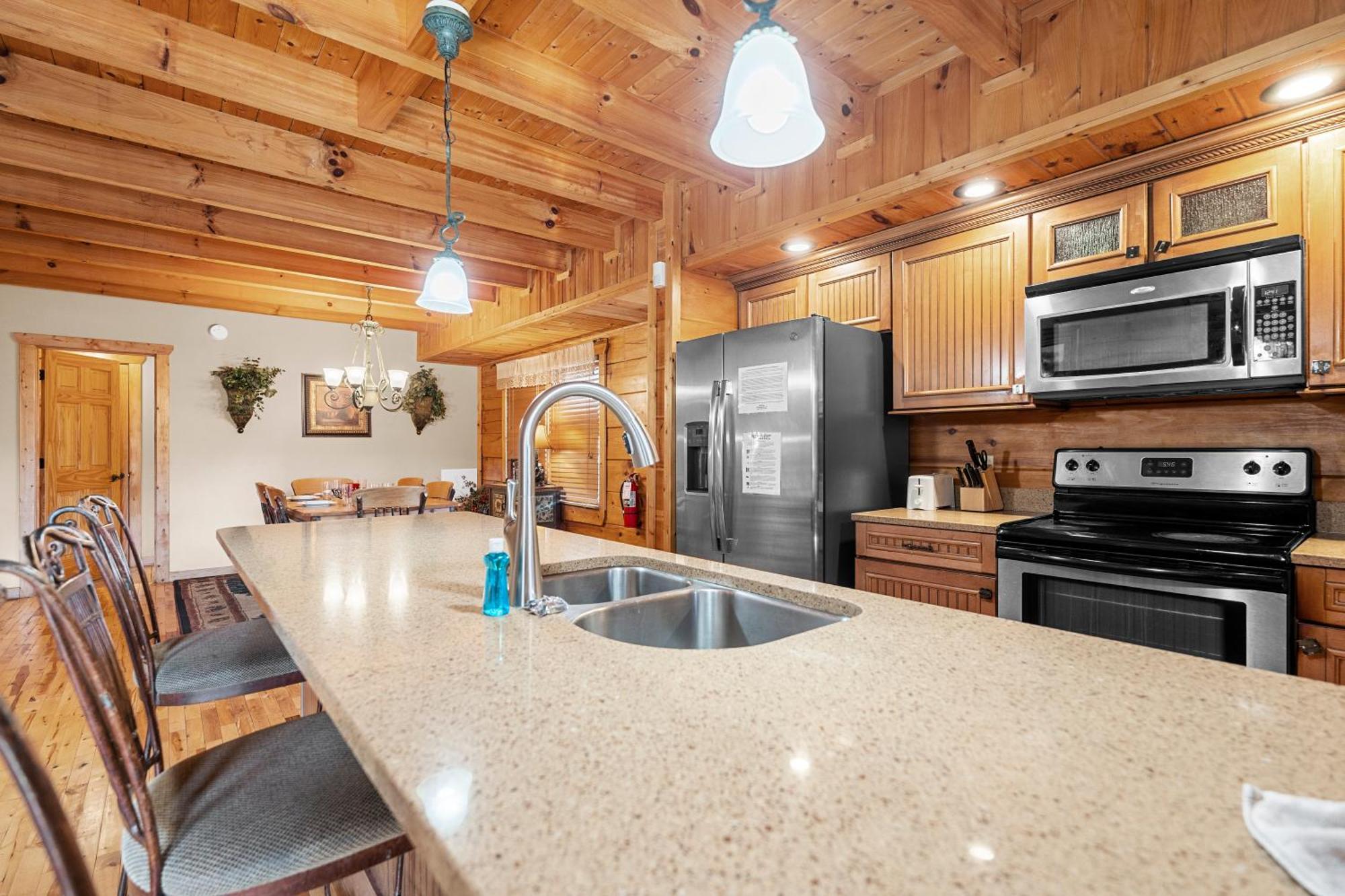Bear-e-nice - In Pigeon Forge, Pool, Free Attraction Tickets Holiday home