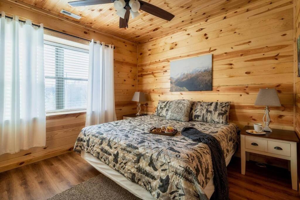 Firefly Pigeon Forge