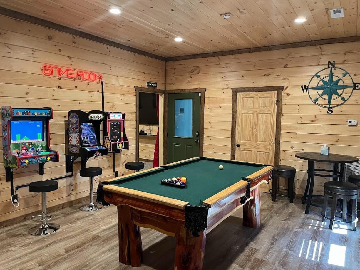 Ern840 - Splashin' - Brand New With Indoor Pool! Great Location!