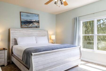 Dolly's Hideout - Newly Renovated, Less Than 1 Mi To Parkway Holiday home