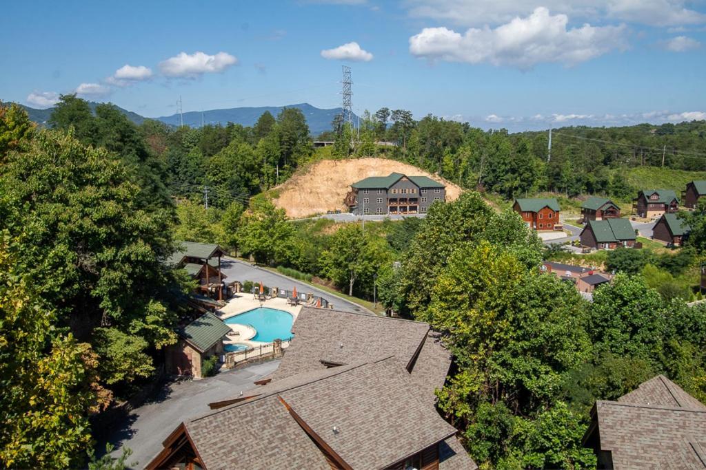 Holiday home Smoky Mountain Retreat- With Modern Amenities In The Heart Of Pf *