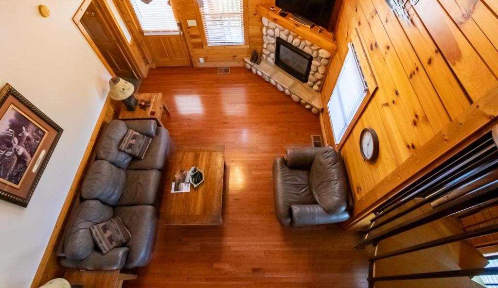 Smoky Mountain Retreat- With Modern Amenities In The Heart Of Pf *
