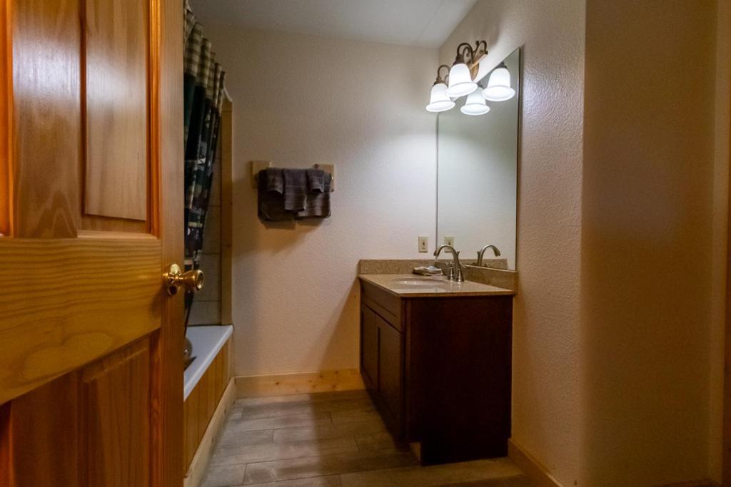 Smoky Mountain Retreat- With Modern Amenities In The Heart Of Pf Holiday home *