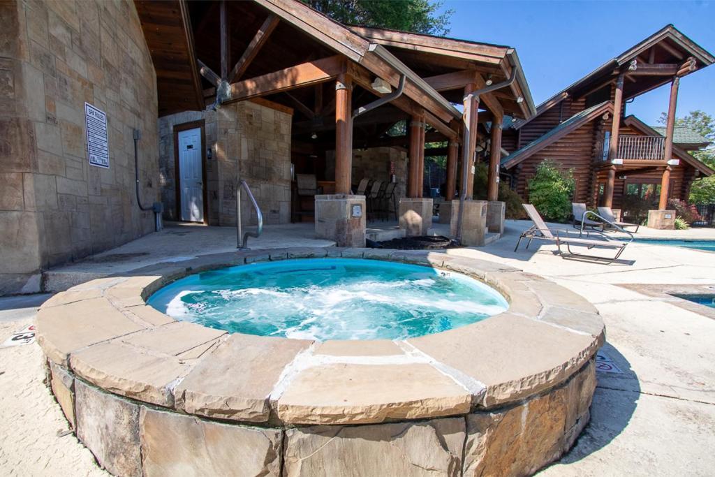 Holiday home Smoky Mountain Retreat- With Modern Amenities In The Heart Of Pf