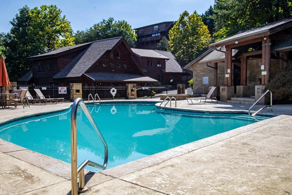 Holiday home Smoky Mountain Retreat- With Modern Amenities In The Heart Of Pf