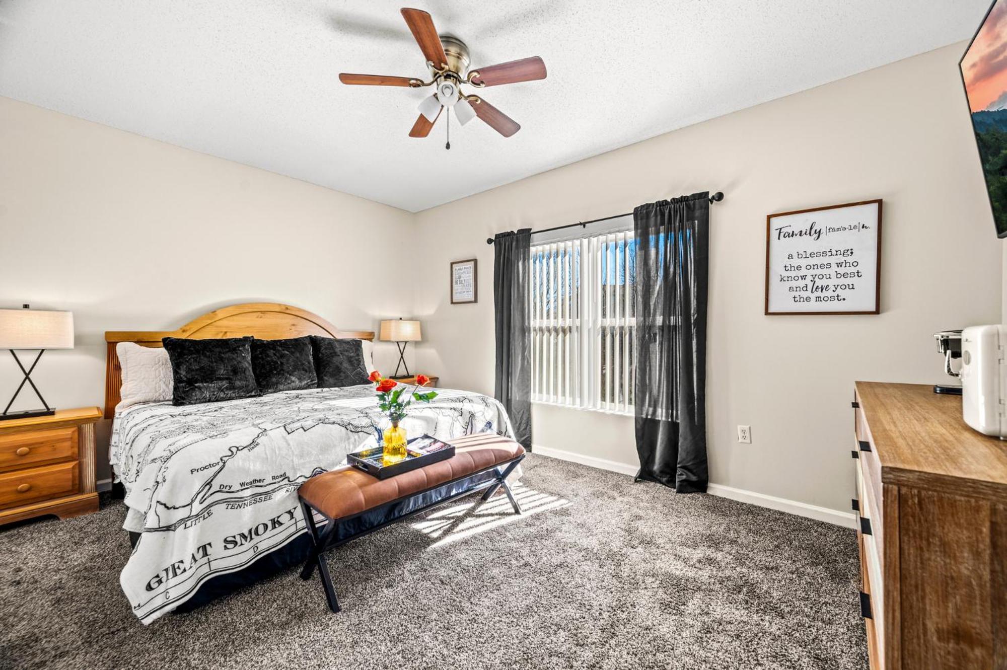 Peaceful In The Pines By Distinctive Getaways * Pigeon Forge