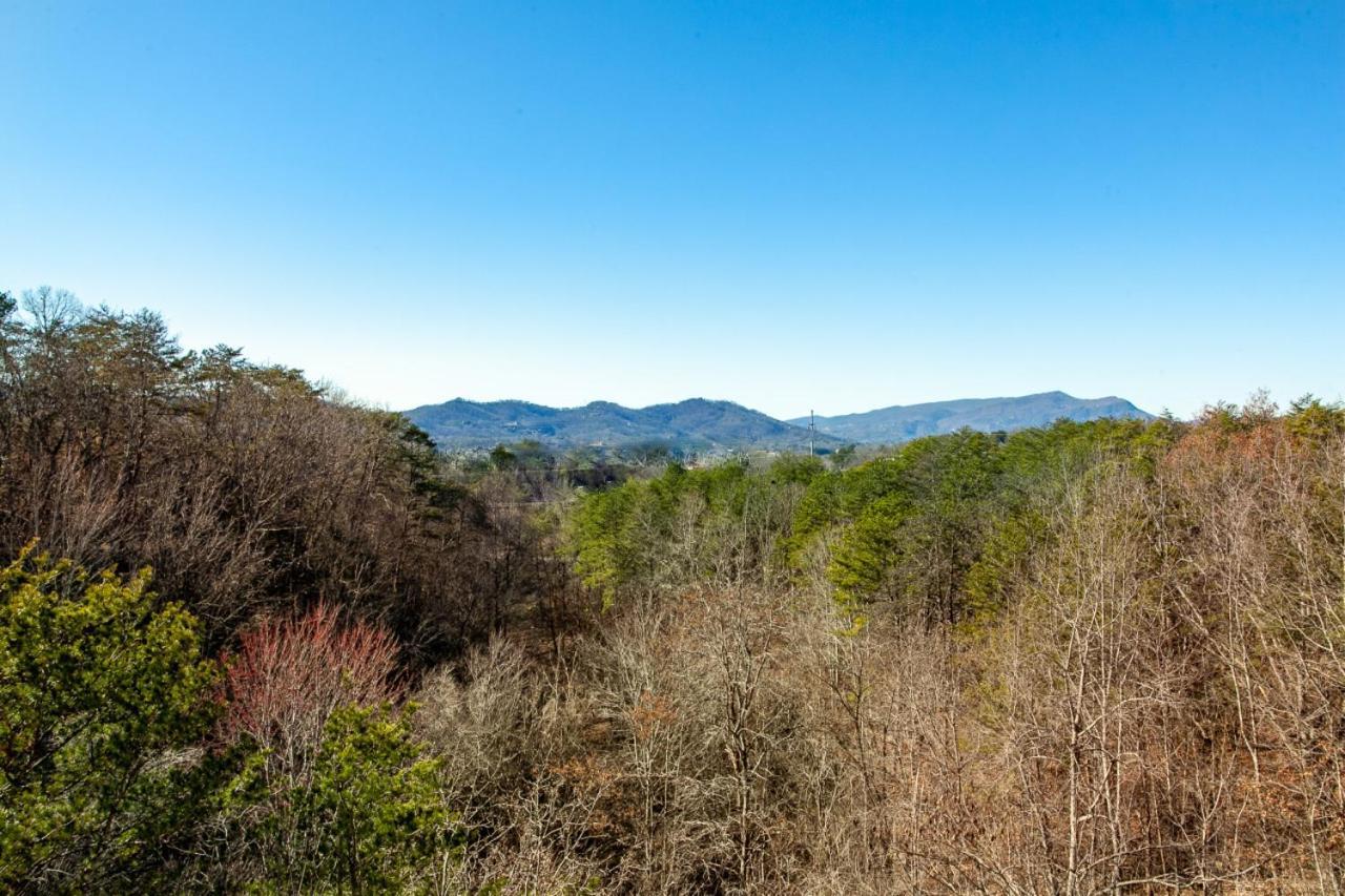 Papa Bears Hideaway Stunning Views Communitypool Holiday home *