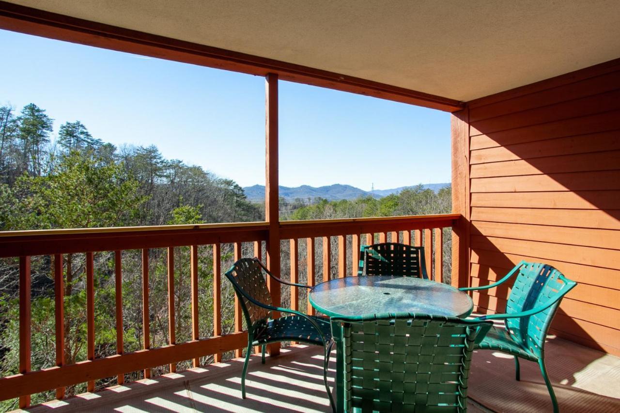 Papa Bears Hideaway Stunning Views Communitypool * Pigeon Forge