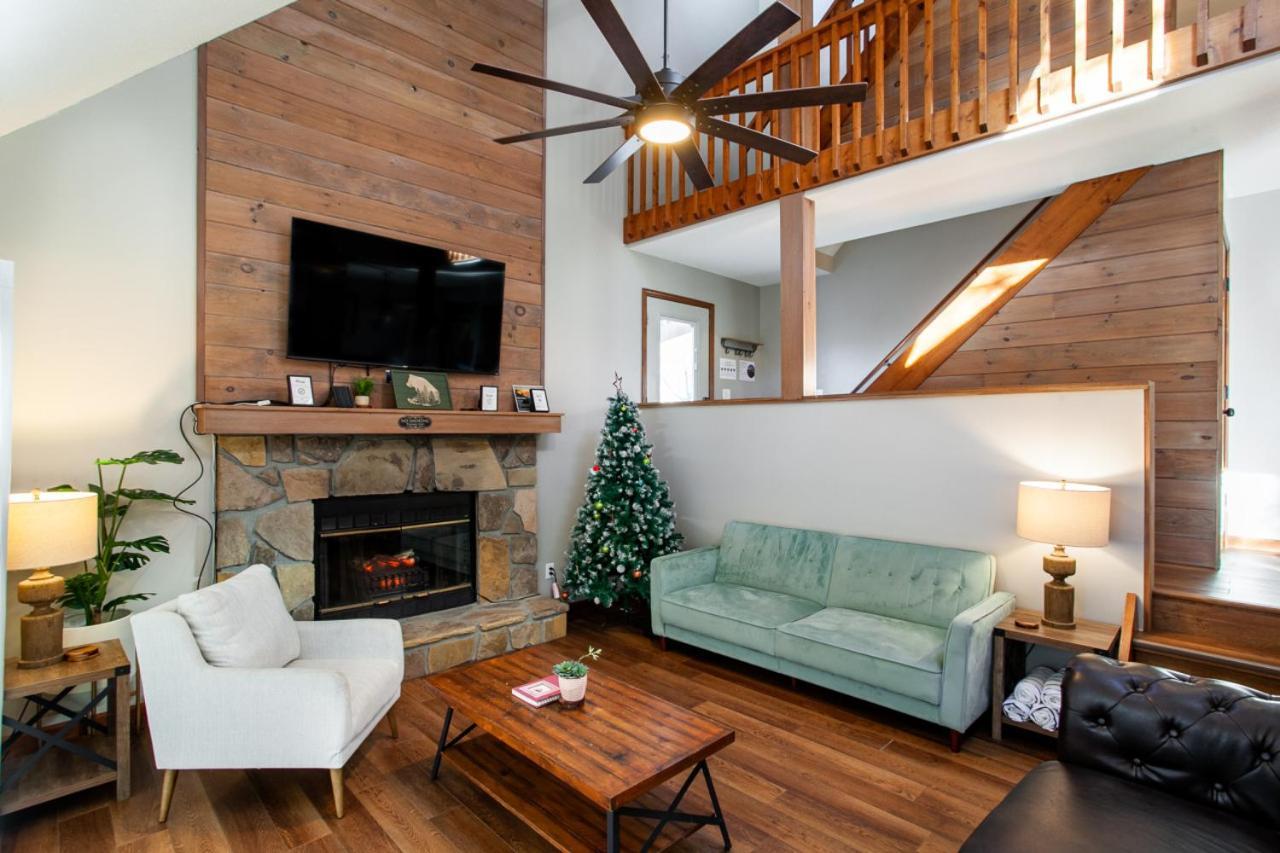 Holiday home Hot Tub 7 Min To Parkway Pigeon Forge
