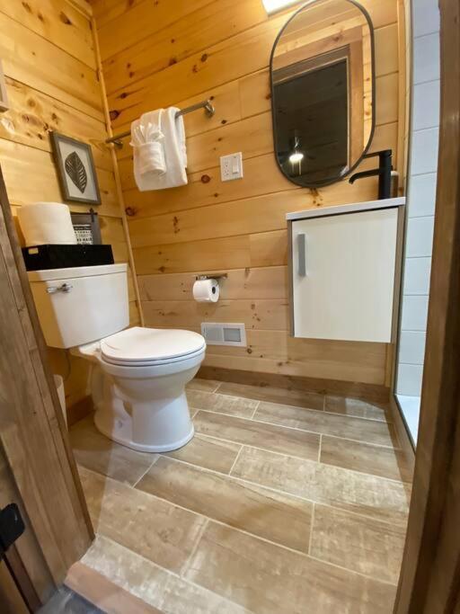 The Grand Tennessean Cabin- Four Bedroom Luxury In The Mountains Holiday home