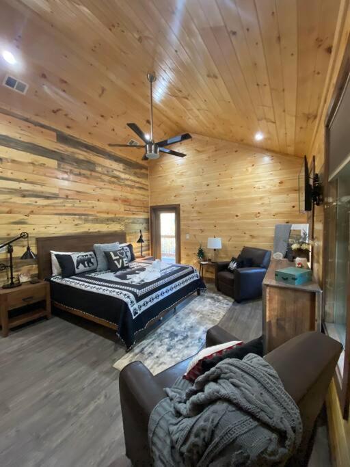 The Grand Tennessean Cabin- Four Bedroom Luxury In The Mountains * Pigeon Forge