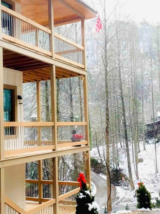 The Grand Tennessean Cabin- Four Bedroom Luxury In The Mountains * Pigeon Forge