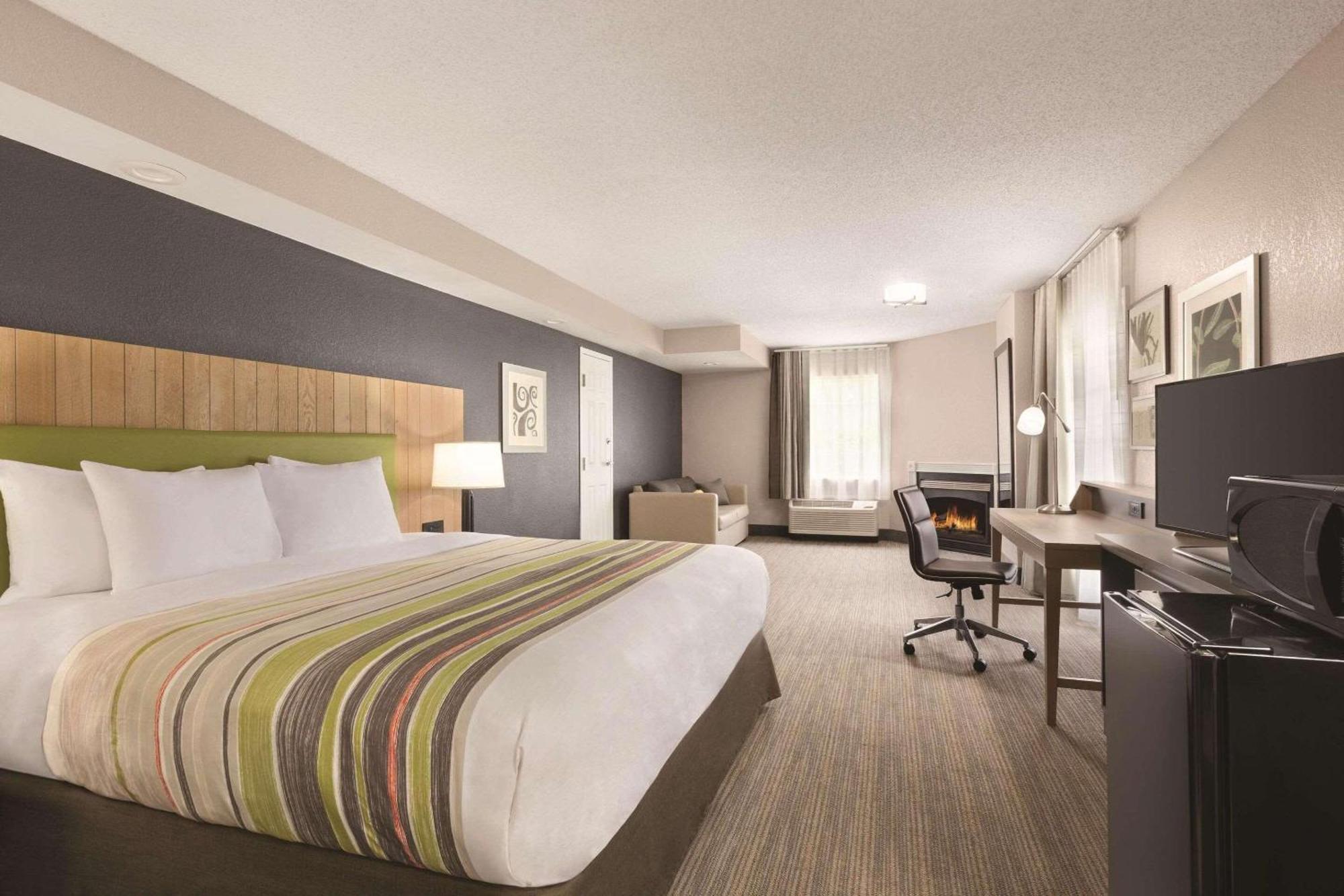 Country & By Radisson, South, Tn 3* Pigeon Forge