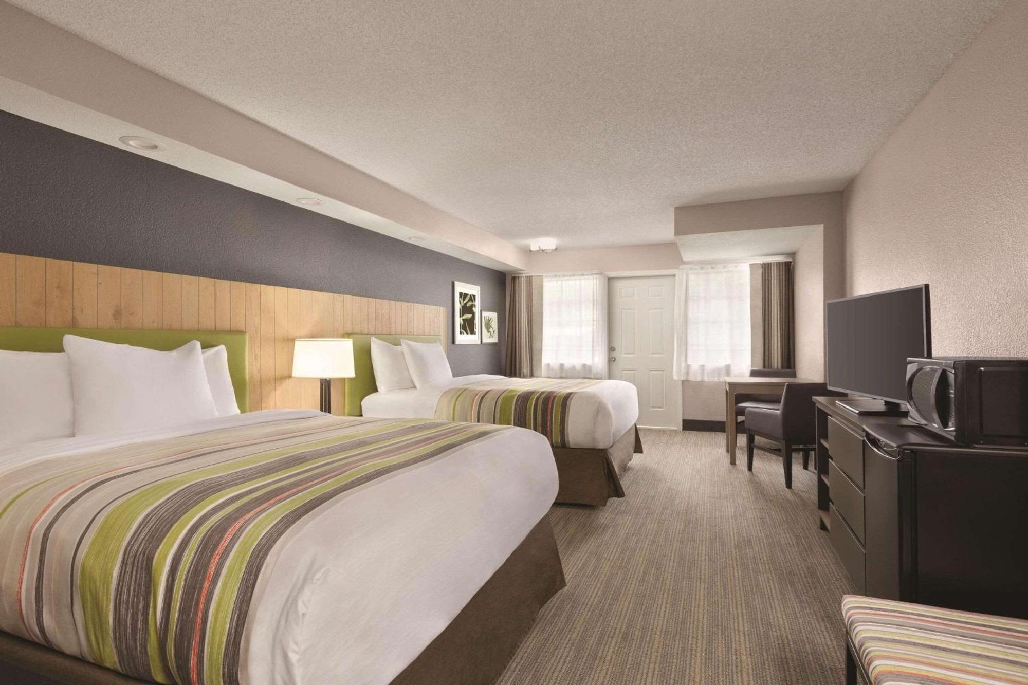 Hotel Country & By Radisson, South, Tn