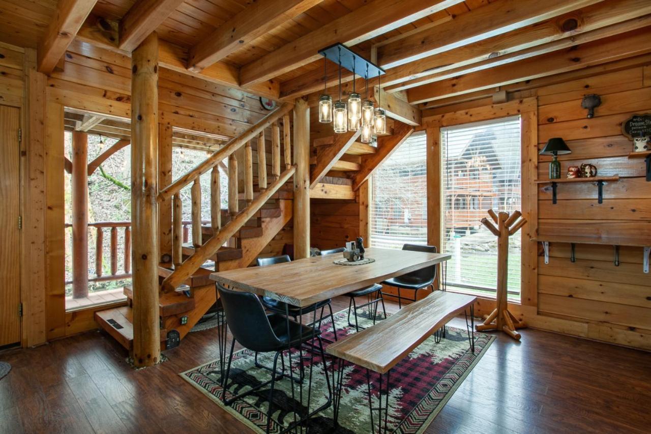 Holiday home Dream On The Stream Hottub Pooltable Firepit