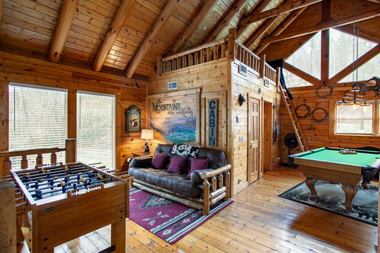 Holiday home Dream On The Stream Hottub Pooltable Firepit Pigeon Forge