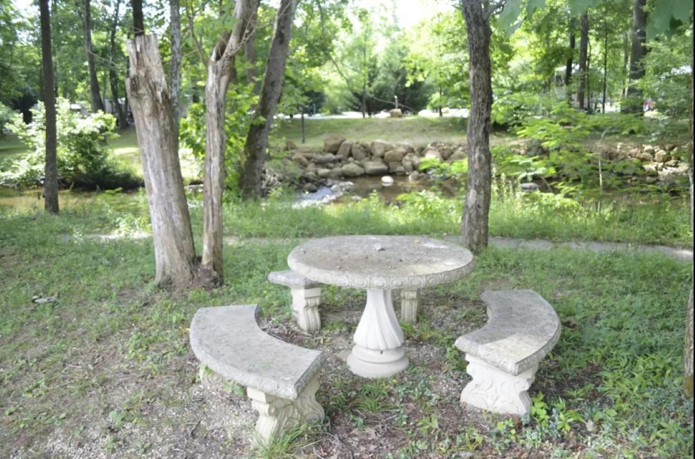 Creekside Cottage*hot Tub*entire Home-pigeon Forge * Pigeon Forge