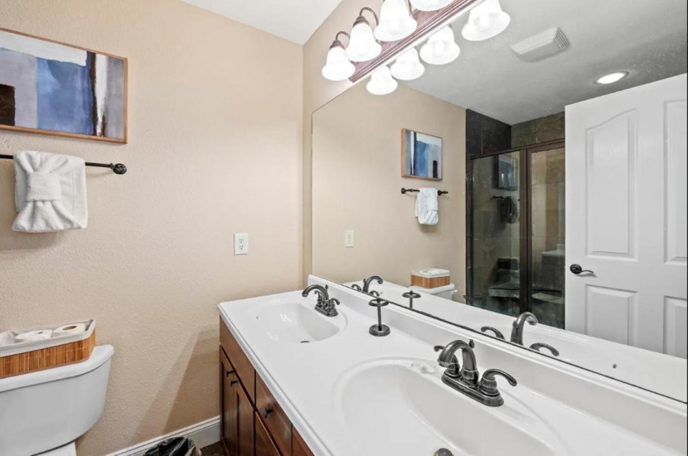 Holiday home Creekside Cottage*hot Tub*entire Home-pigeon Forge Pigeon Forge