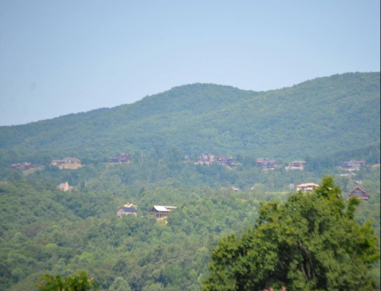 Creekside Cottage*hot Tub*entire Home-pigeon Forge *