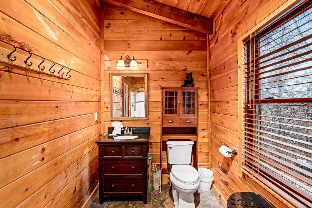 Holiday home A Moment Time Pigeon Forge